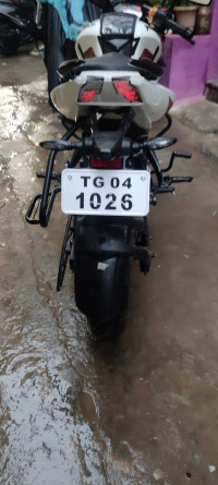 White Bajaj Pulsar NS 160 BS6