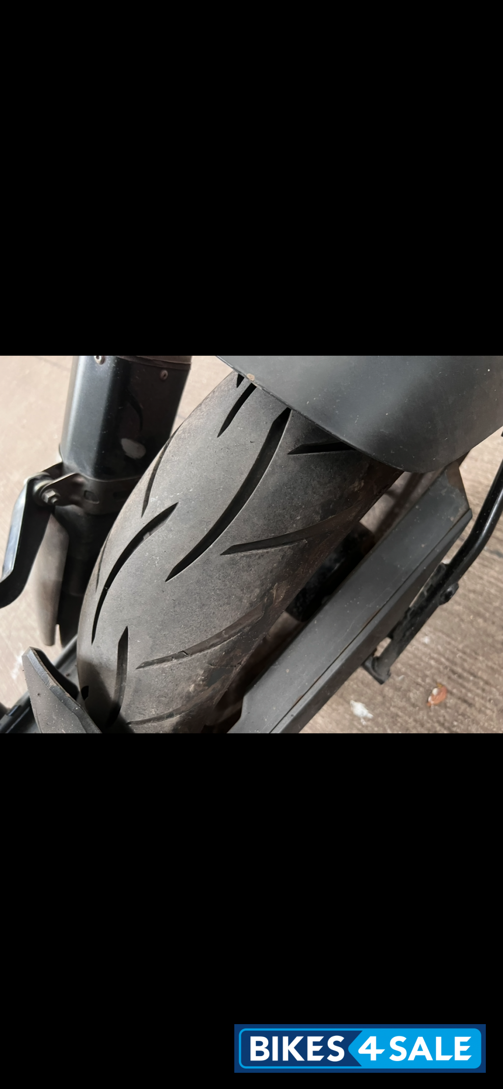 Grey KTM Duke 390 2022