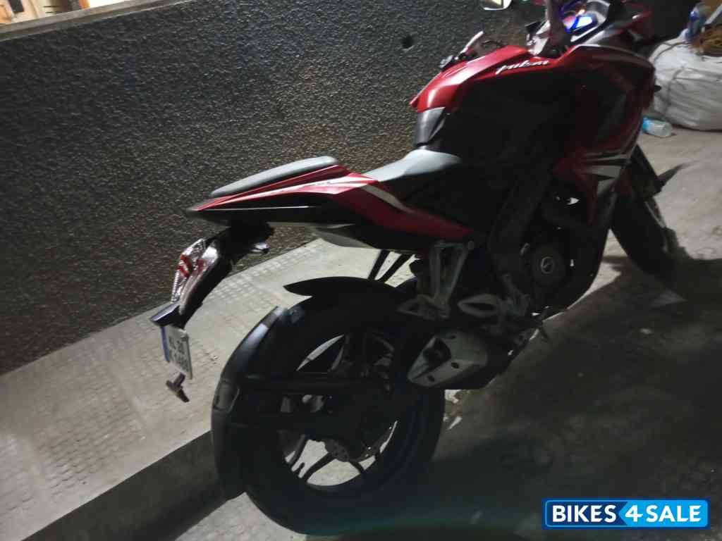 Bajaj Pulsar RS 200