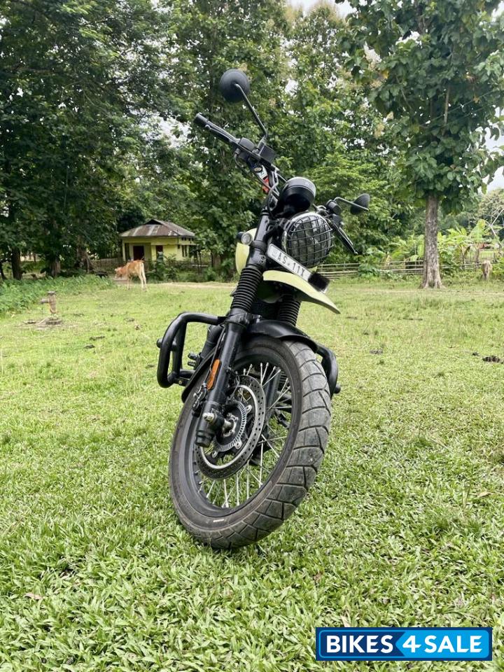 Outlaw Olive Yezdi Scrambler Single Tone