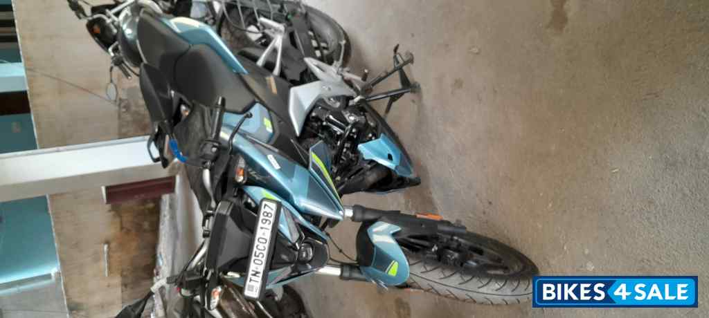 Light Blue Bajaj Pulsar N160