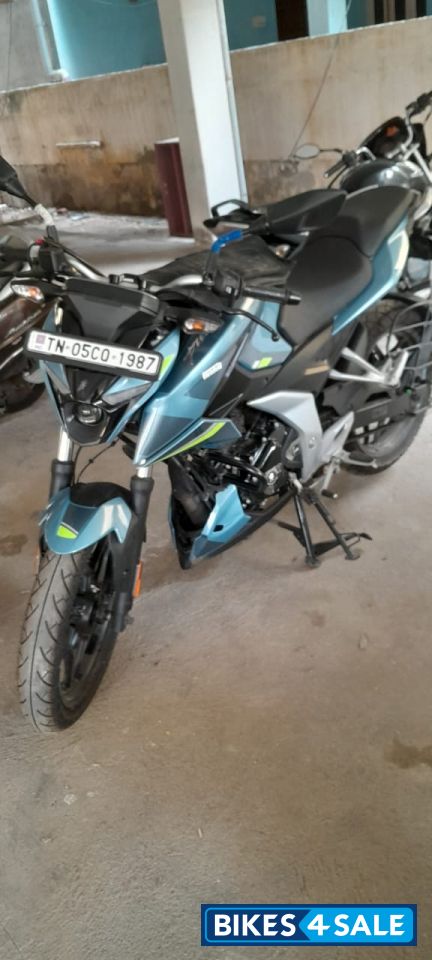 Light Blue Bajaj Pulsar N160
