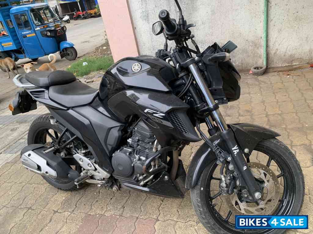 Yamaha FZS 25 BS6