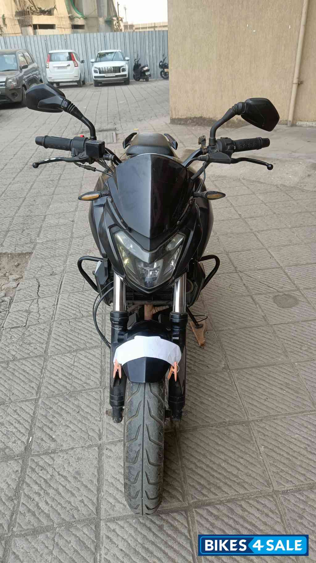 Bajaj Dominar 400 ABS BS6