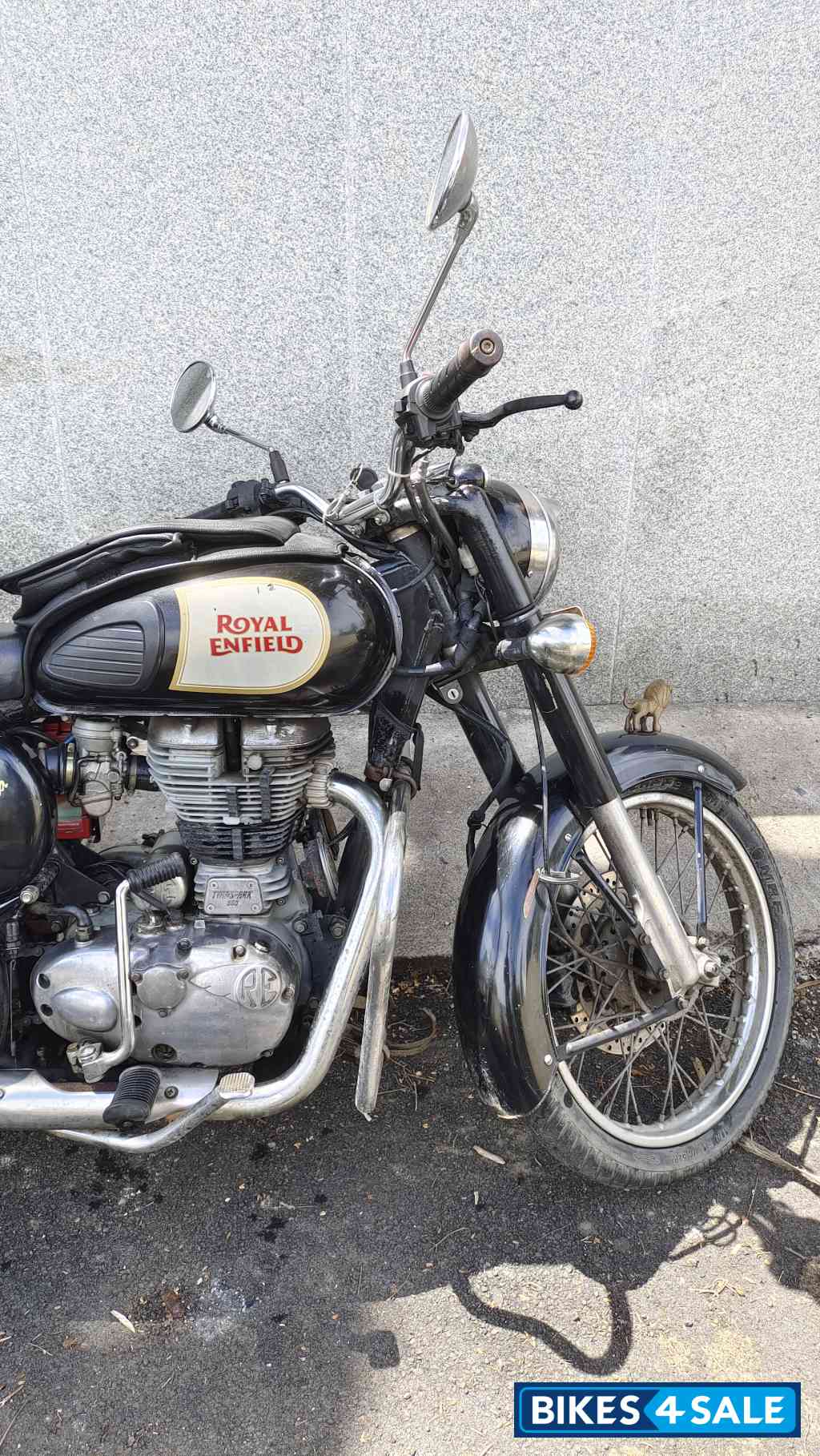 Black Royal Enfield Classic 350