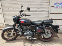 Royal Enfield Classic Stealth Black 2020 Model