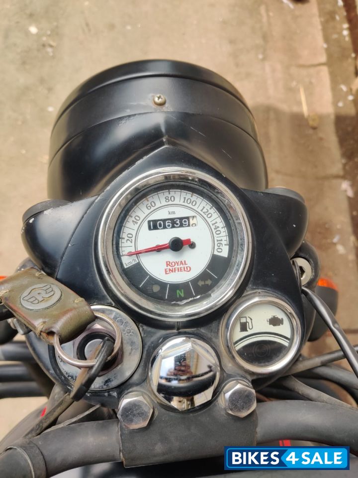 Royal Enfield Classic Stealth Black