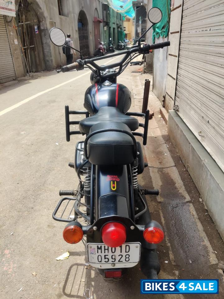 Royal Enfield Classic Stealth Black