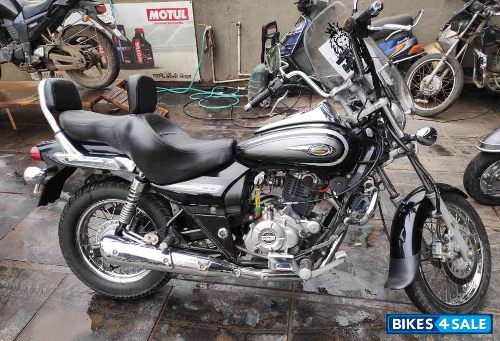 Bajaj Avenger Cruise 220