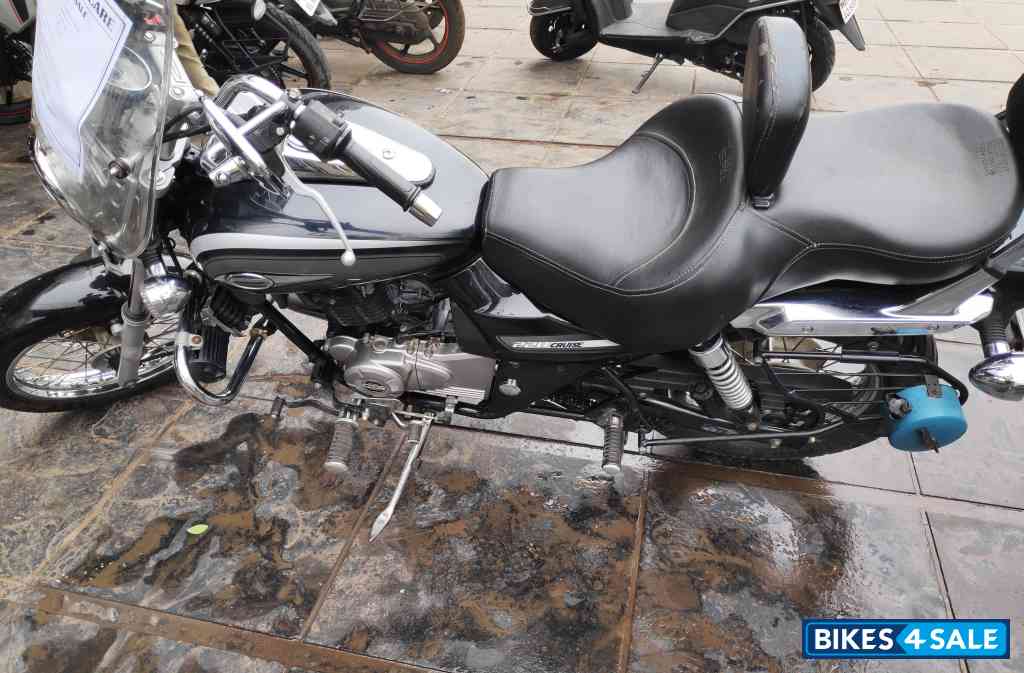 Bajaj Avenger Cruise 220