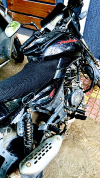 Bajaj Pulsar 150 Neon