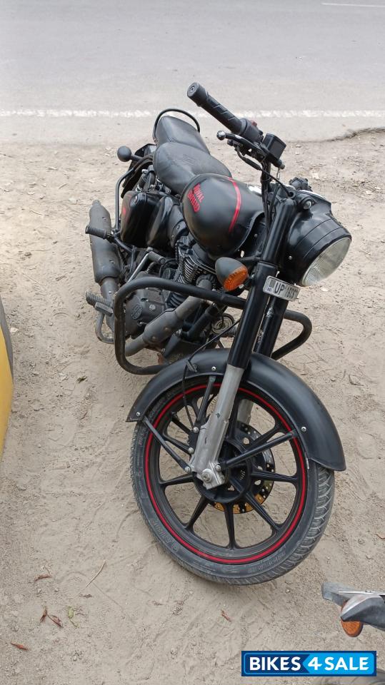 Royal Enfield Classic Stealth Black