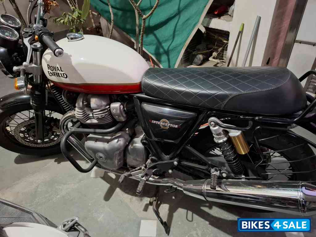Baker White Royal Enfield Interceptor 650 Twin