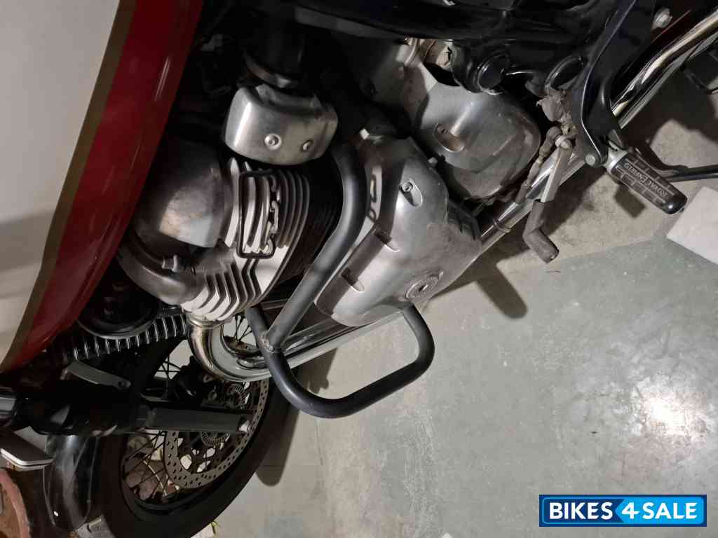 Baker White Royal Enfield Interceptor 650 Twin