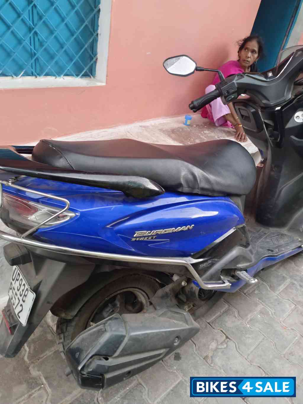 Blue Suzuki Burgman Street BS6 Blue Suzuki Burgman Street BS6