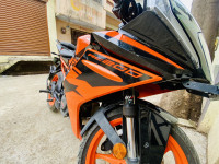 Black Orange KTM RC 200 2022