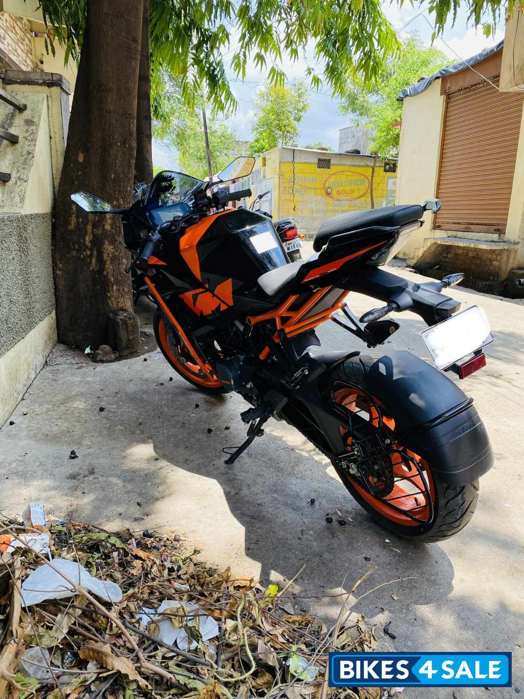 Black Orange KTM RC 200 2022