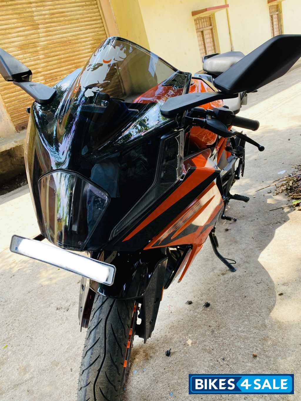 Black Orange KTM RC 200 2022