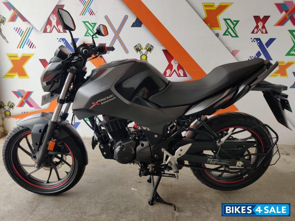 Hero Xtreme 160R Stealth Edition