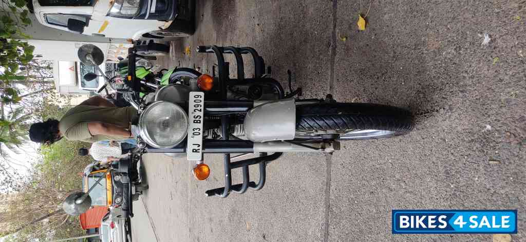 Metal Grey Royal Enfield Bullet Classic 350 gun metal grey