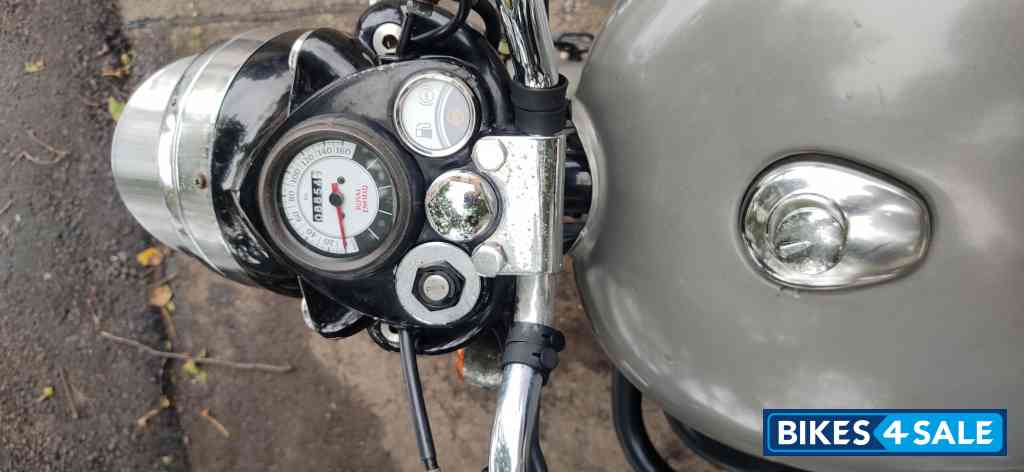 Metal Grey Royal Enfield Bullet Classic 350 gun metal grey