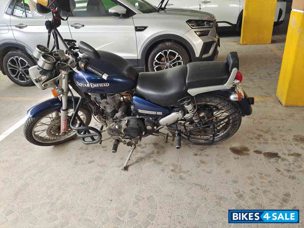 Marine Blue Royal Enfield Thunderbird 350