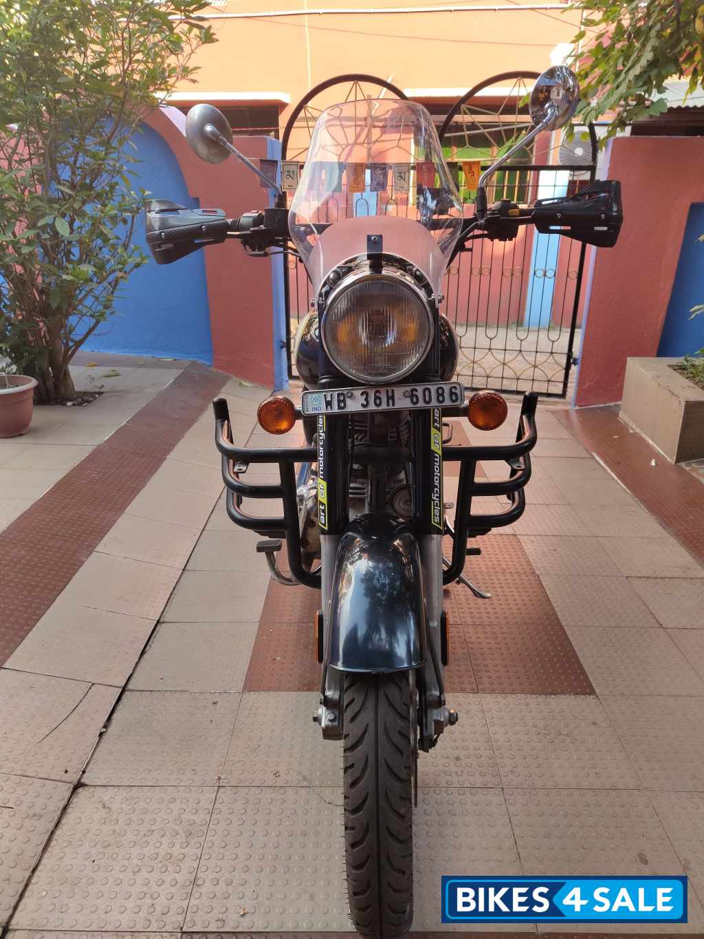 Pure Black Royal Enfield Classic 350 Single Channel BS6