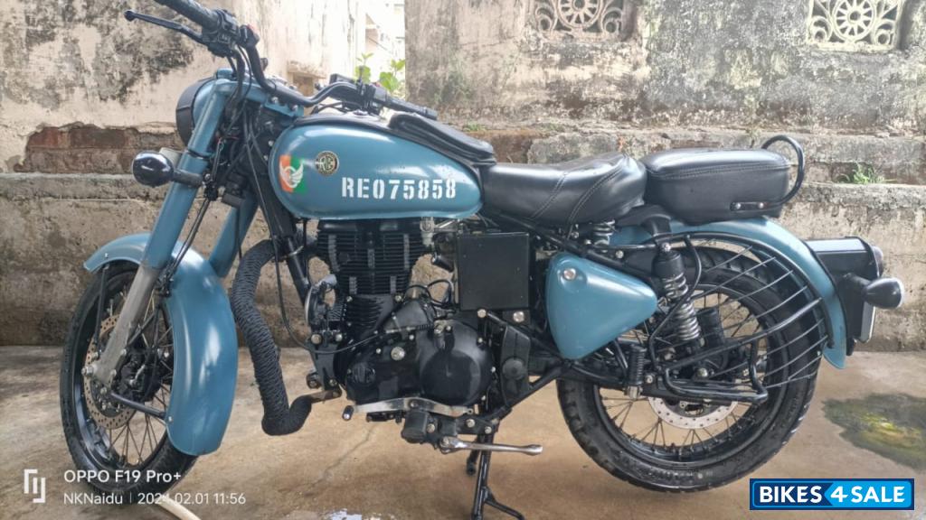 Royal Enfield Classic Signals Airborne Blue
