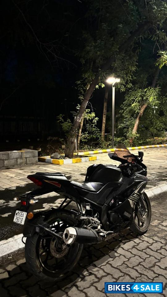 Black Yamaha YZF R15 S V3.0