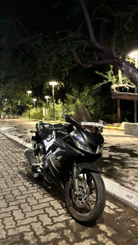 Black Yamaha YZF R15 S V3.0
