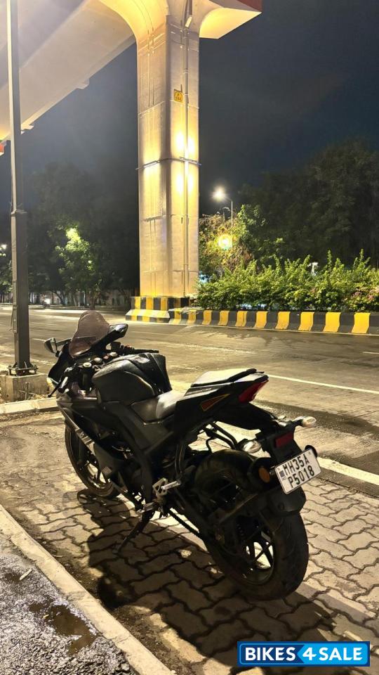 Black Yamaha YZF R15 S V3.0