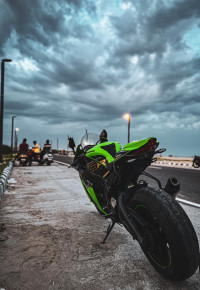 Green Kawasaki Ninja ZX-10R BS6 2022