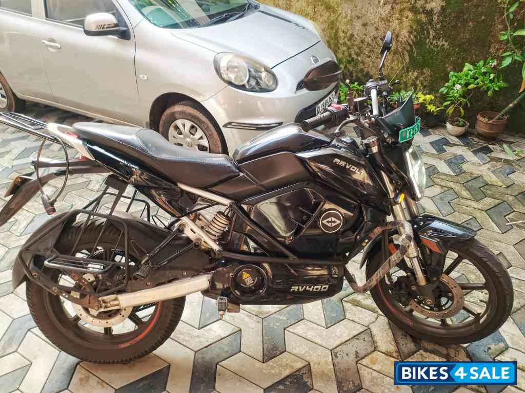 Cosmic Black Revolt RV 400