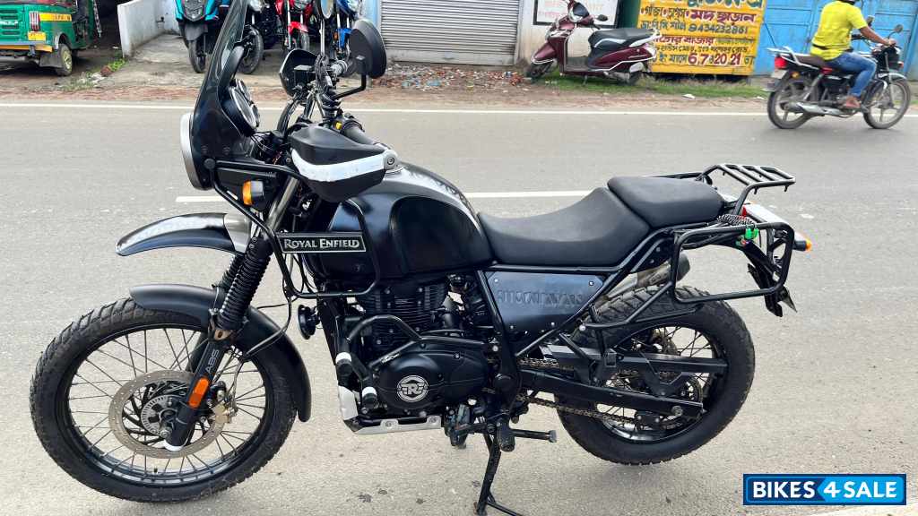 Granite Black Royal Enfield Himalayan