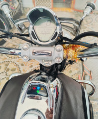 Bajaj Avenger Cruise 220