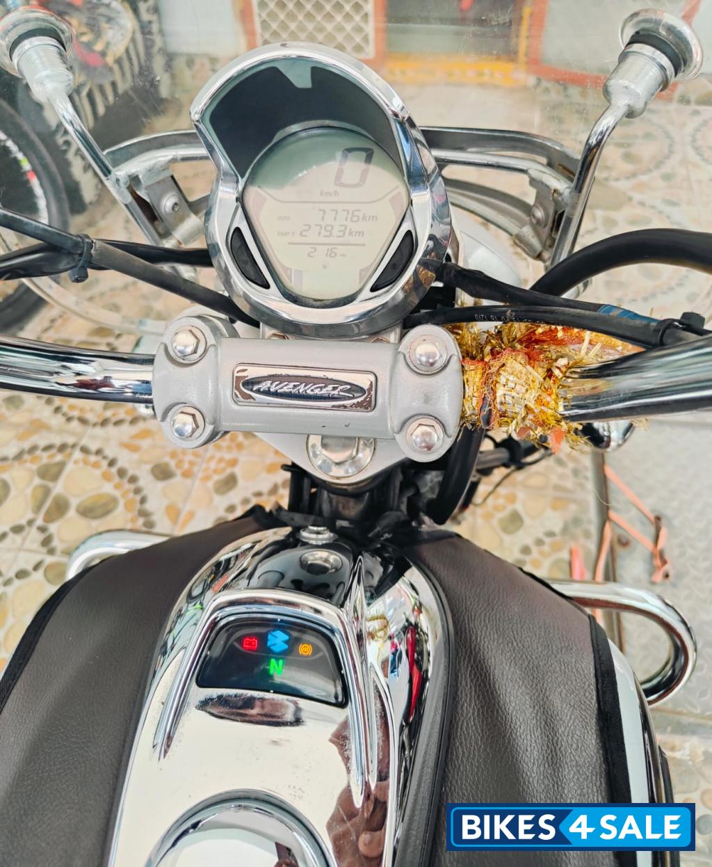 Bajaj Avenger Cruise 220