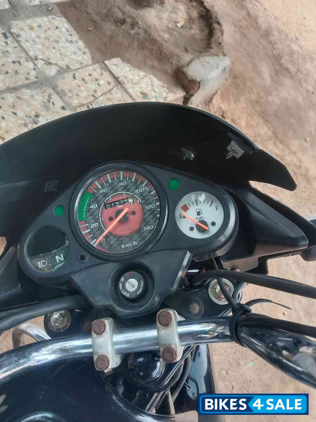 Black Hero Glamour 125 Drum