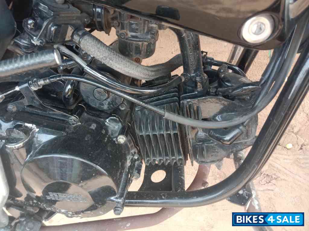 Black Hero Glamour 125 Drum