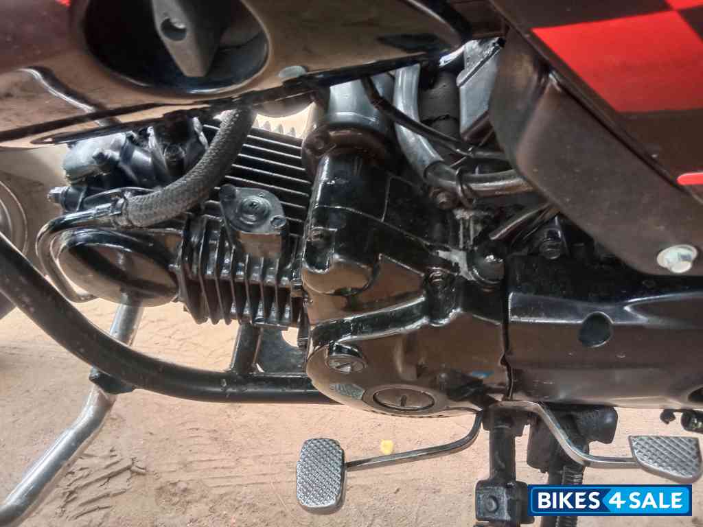 Black Hero Glamour 125 Drum