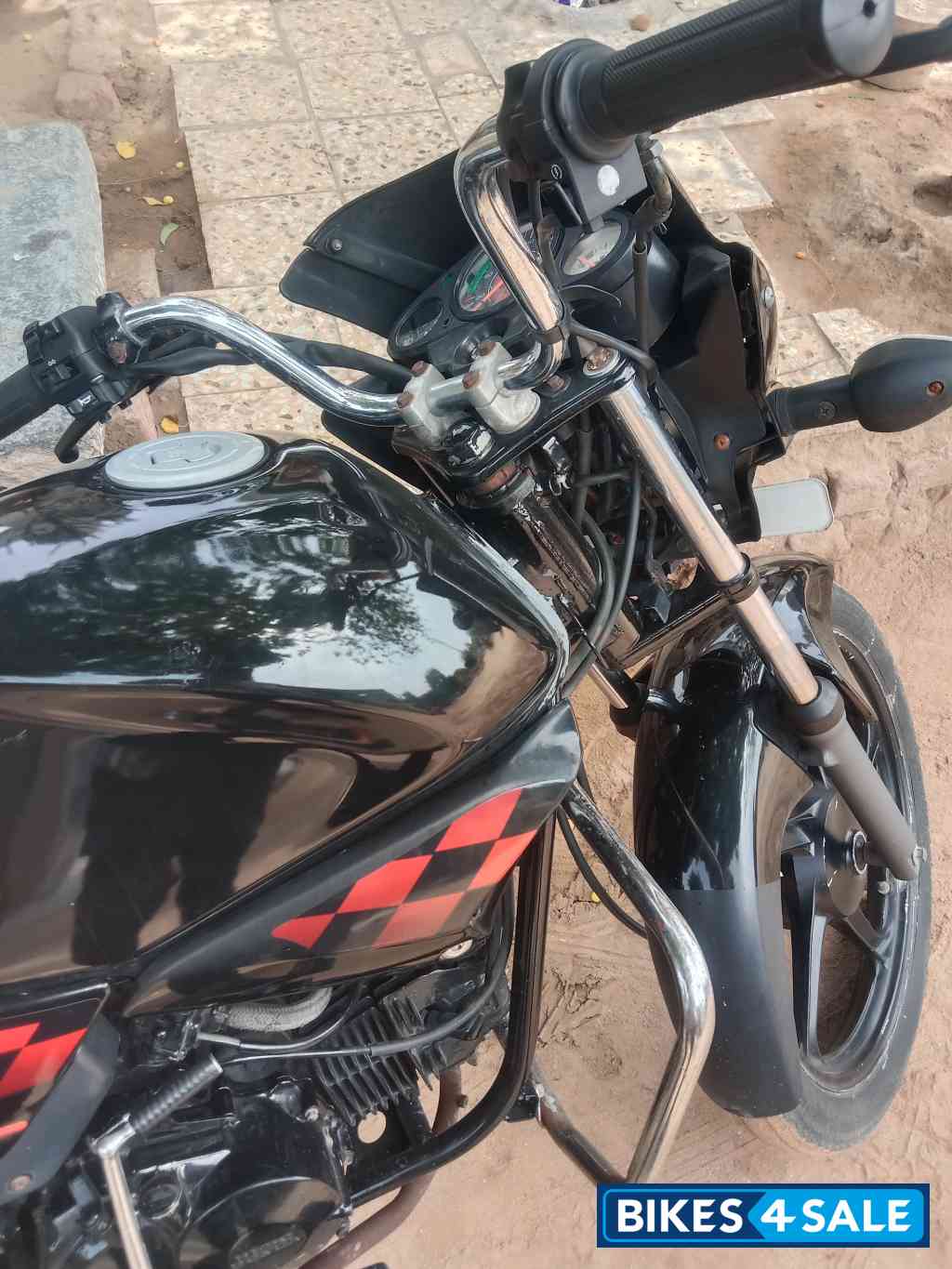 Black Hero Glamour 125 Drum