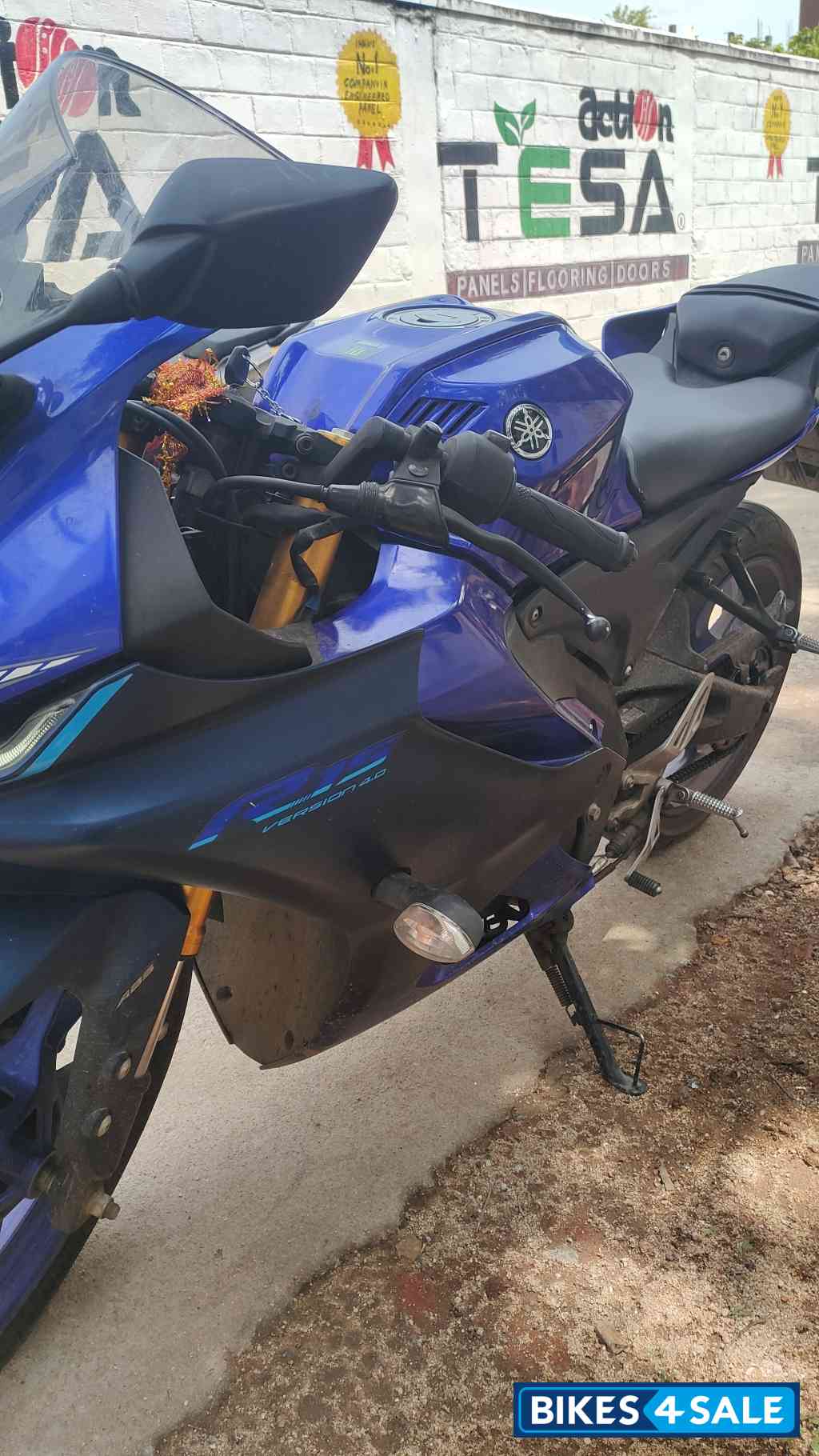 Blue Yamaha R15 V4