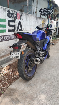 Blue Yamaha R15 V4