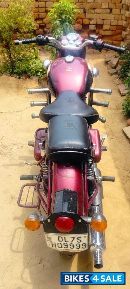 Maroon Royal Enfield Classic 350