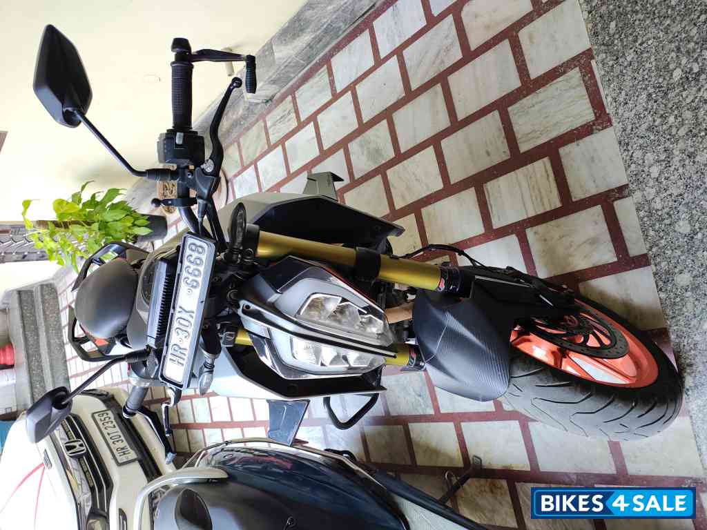 Grey KTM Duke 390 BS6
