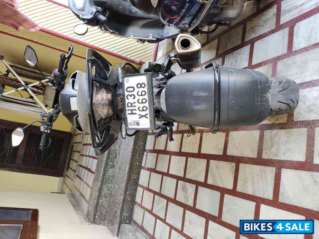 Grey KTM Duke 390 BS6