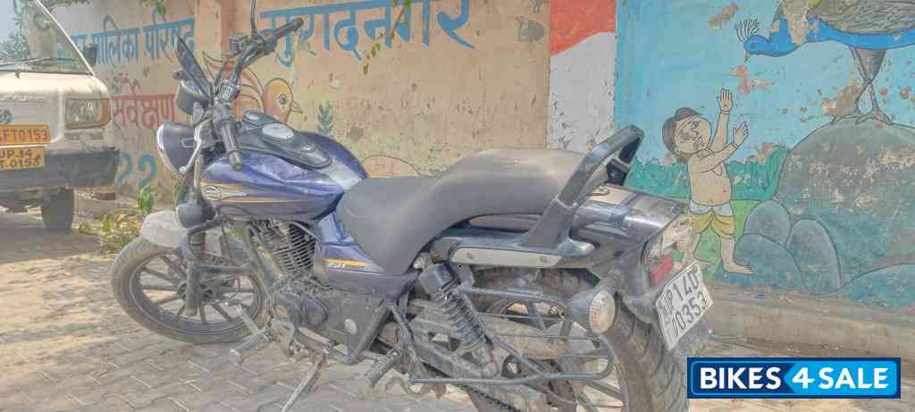 Bajaj Avenger Street 150