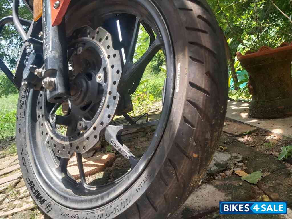 Orange Honda CB Hornet 160R ABS