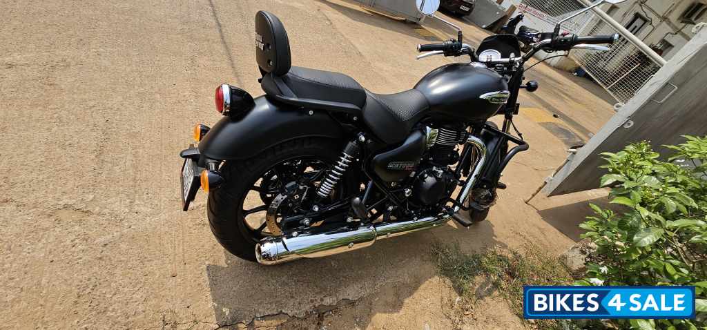 Royal Enfield Meteor 350 Stellar