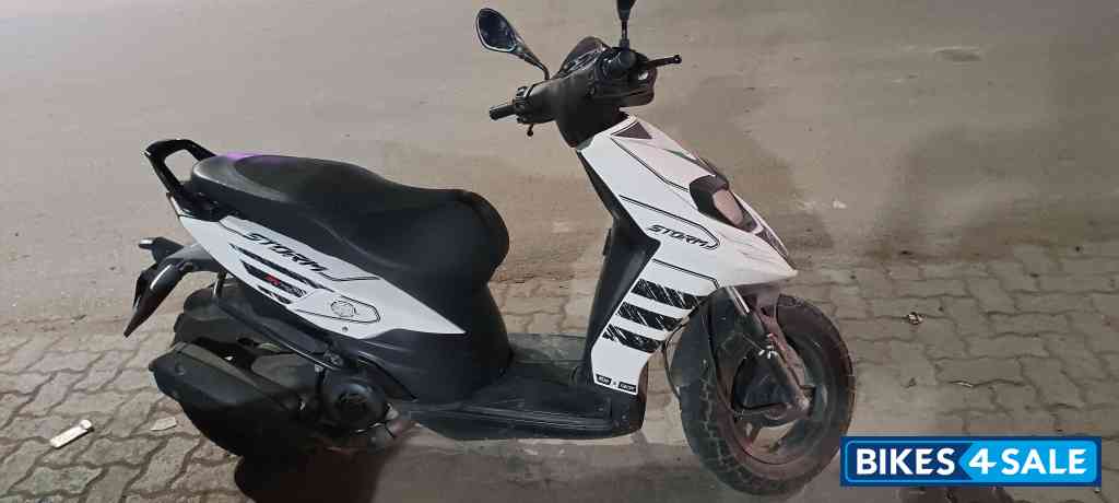 Aprilia Storm 125