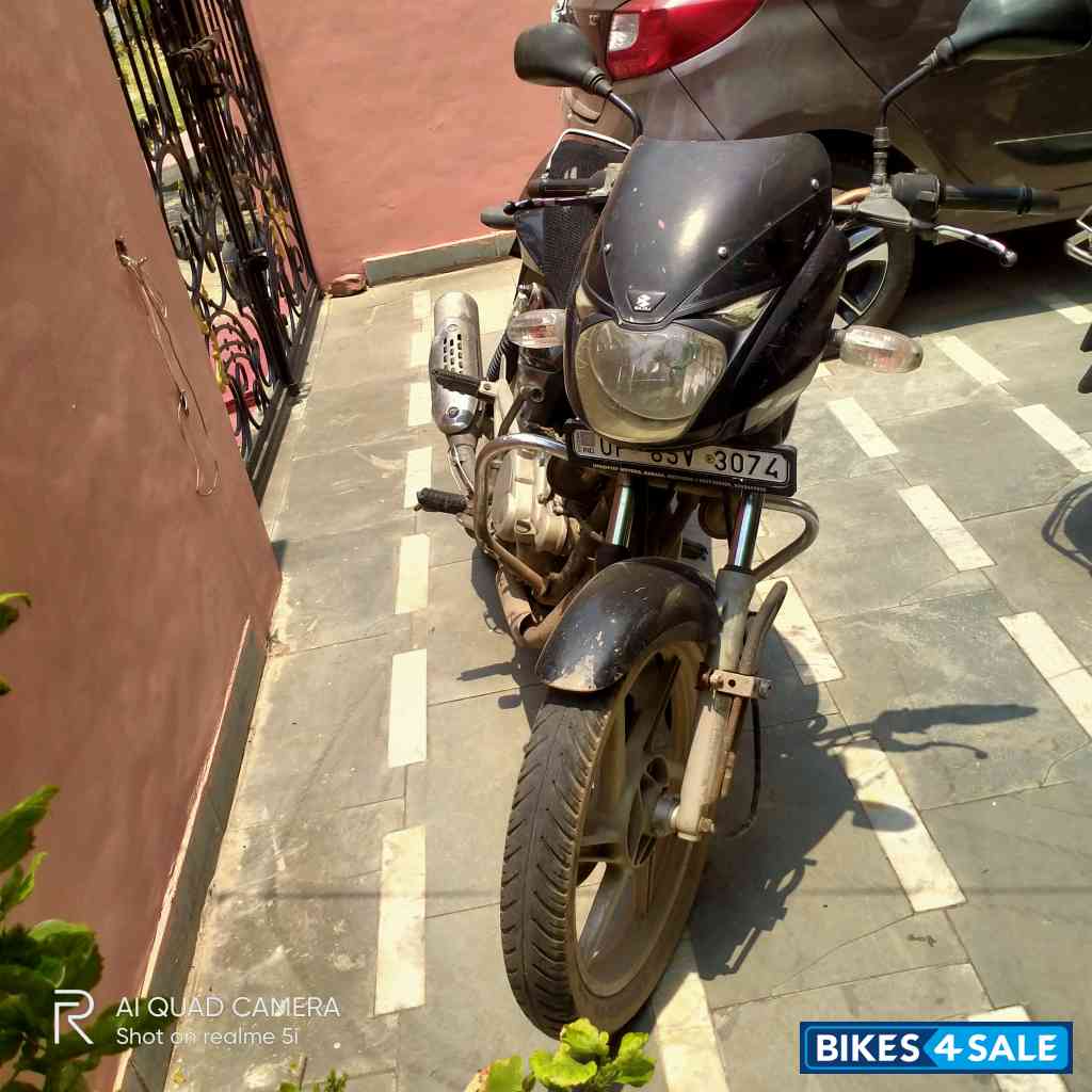 Black Bajaj Pulsar 150 DTSi